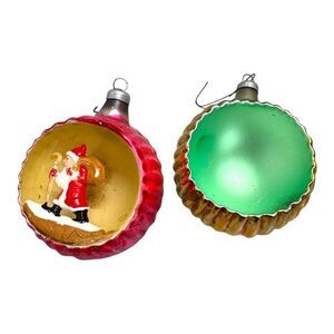 Set Of 2 Italian Vintage Christmas Diorama Ornaments Gnome Santa Claus Scene SEE